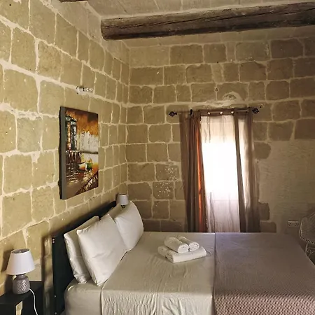 Virginia * Kerċem